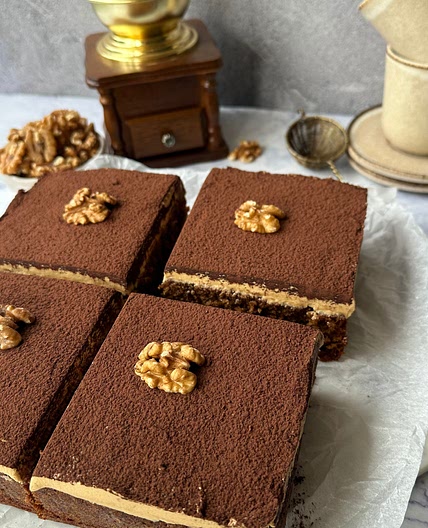 Mocha and Walnut Cake