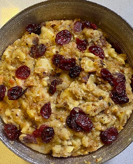 Apple & Sage Thanksgiving Stuffing