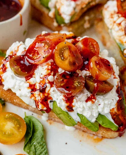 cottage cheese toast (P : 40g)