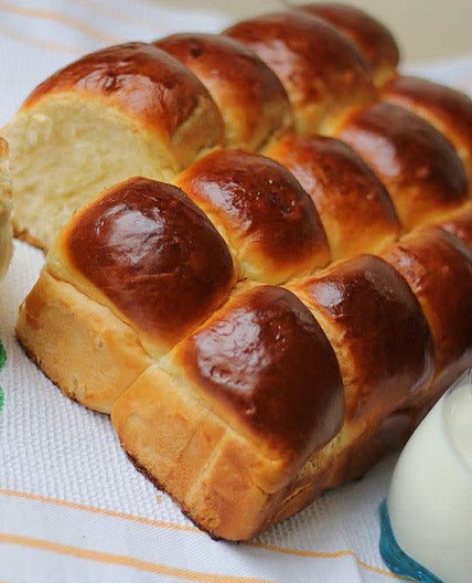 Pain au lait et beurre