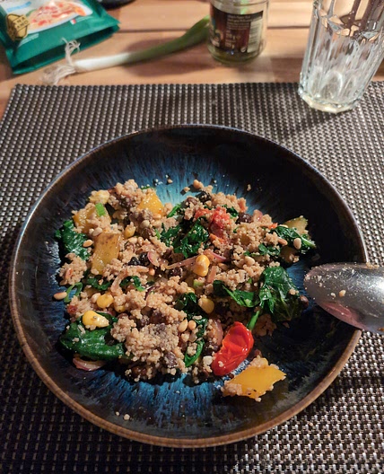 Couscous colour bowl