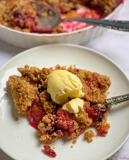 Plum Crumble Recipe: Simple, Delicious, and Easy to Make