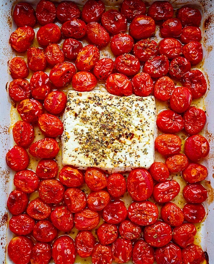 Baked feta and cherry tomato pasta