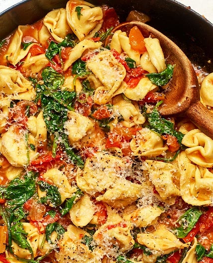 Tuscan Tortellini Skillet