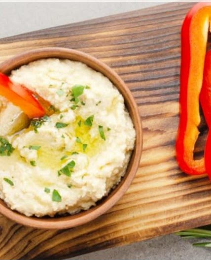Hummus with Pepper