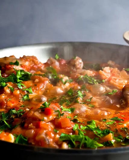 Greek Chicken Stew With Cauliflower and Olives