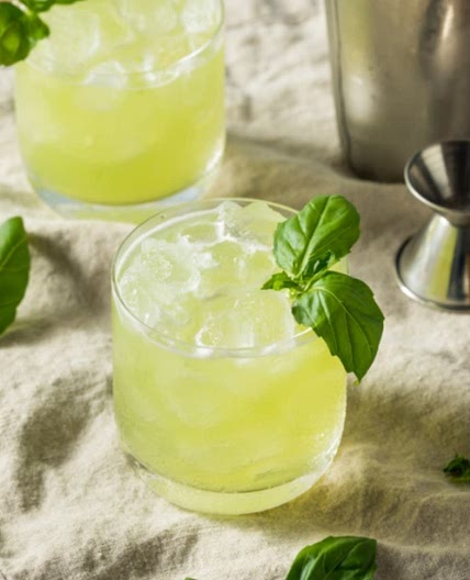 Cocktail au basilic.