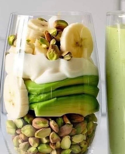 Pistachio Banana Smoothie