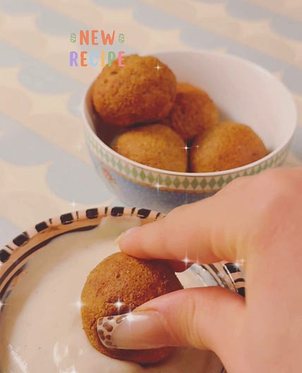 Pumpkin protein balls