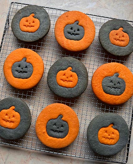 Halloween sugar cookies 🎃