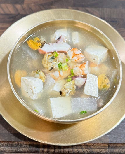 국물이 시원한 해물 탕국😋