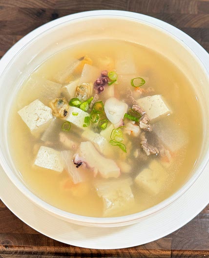 Quick and Easy Korean Seafood Soup At Home😋
