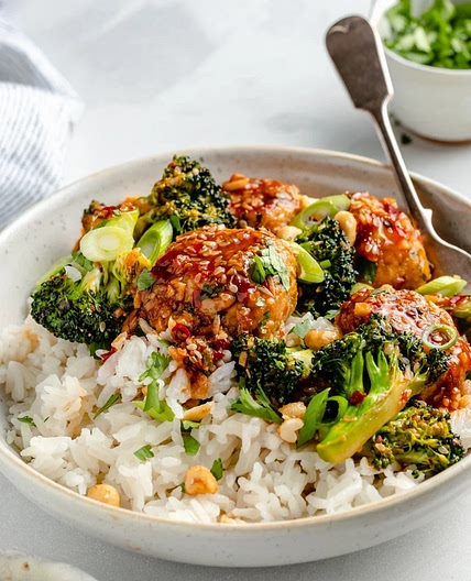 Asian-Style Turkey Meatballs with Vegetable Stir Fry