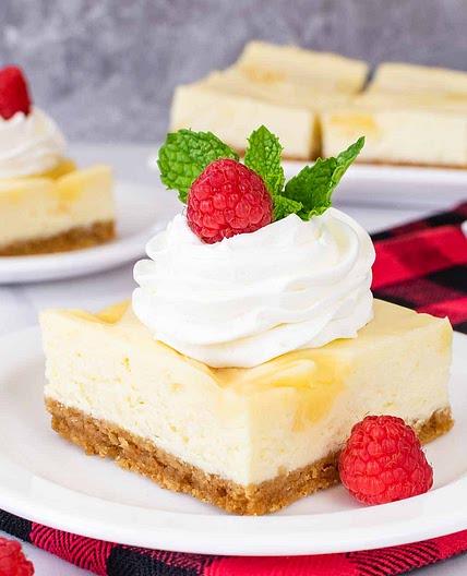 Lemon Cheesecake Bars
