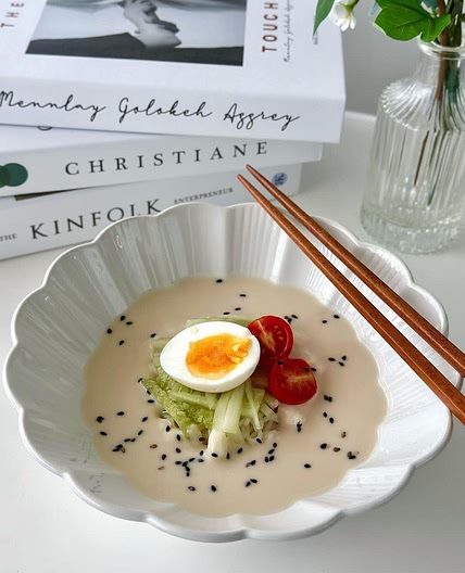 두부콩국수