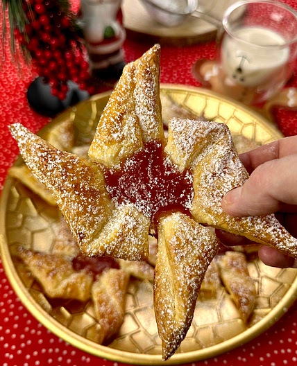 Finnish Christmas jam pastries - joulutorttu