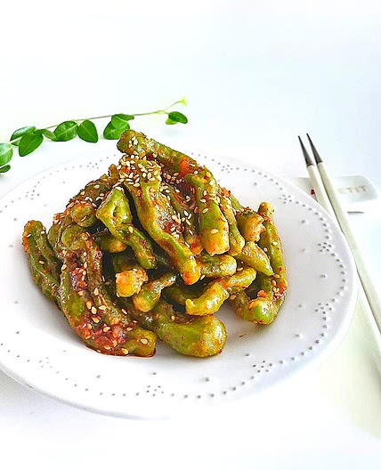 은근히 끌리는 반찬 꽈리고추찜
