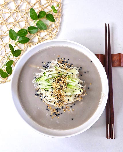 고소한별미 검은콩국수