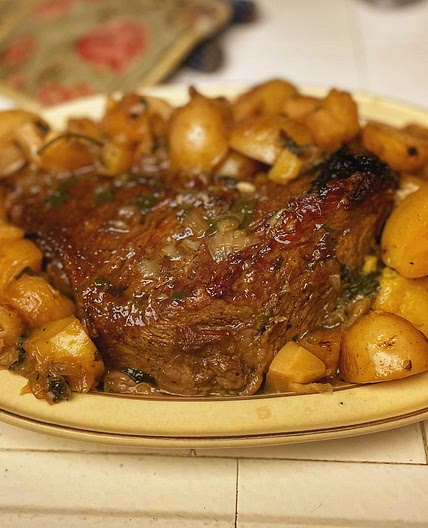 1580 Transylvanian Beef with Garlic Harvester Sauce