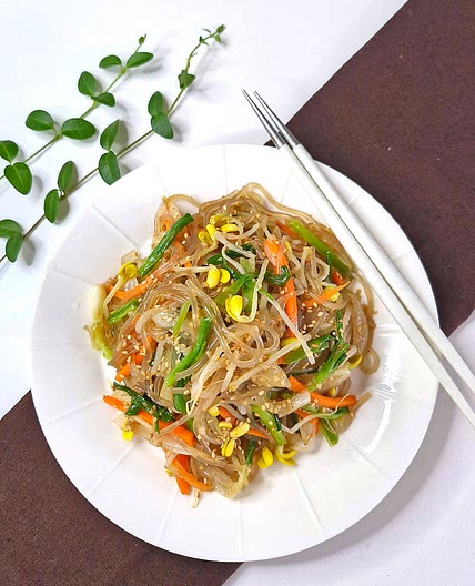 콩나물의 맛잇는 변신 콩나물잡채