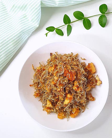 멸치견과볶음