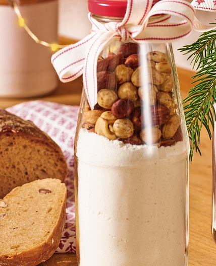 Nussbrot aus der Flasche – ohne Kneten