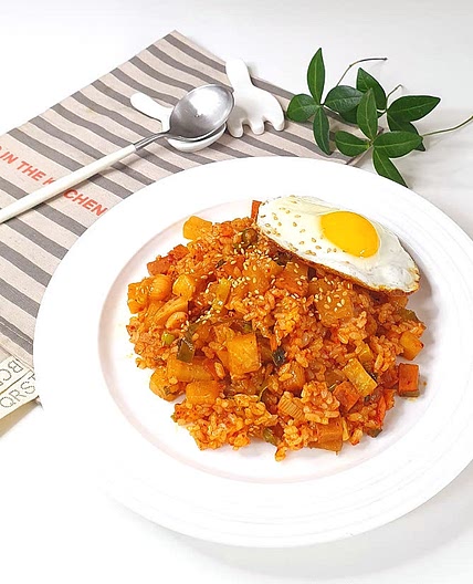 혼밥메뉴 깍두기볶음밥