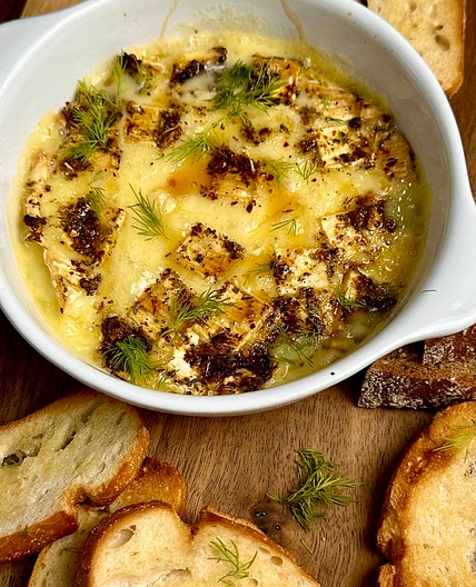 Air fryer baked Camembert 