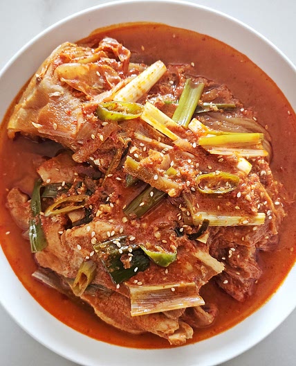 돼지고기 김치찜 간단한저녁메뉴 삼겹살묵은지찜