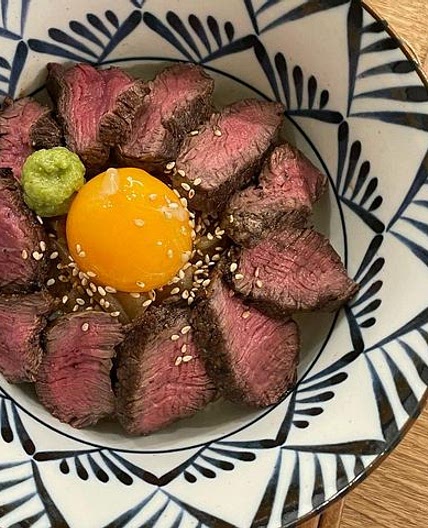 촉촉한 스테이크 덮밥🍖