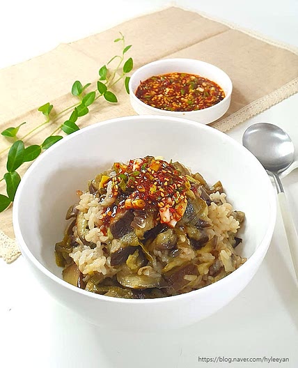 구수함이 담긴 한그릇밥 가지밥