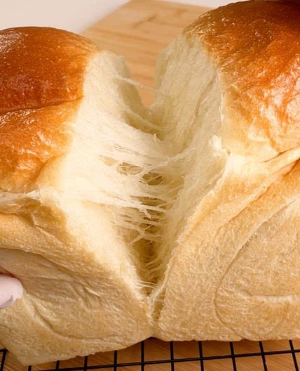 Super soft and fluffy homemade bread