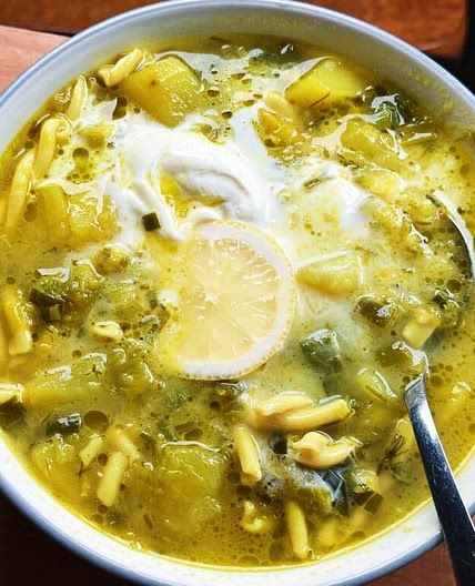Lemon Leek and Potato Soup - Carolina Gelen