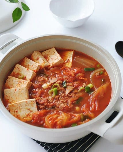 참치김치찌개 레시피 맛있게끓이는법 묵은지 김치찌개 끓이는법