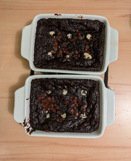 High Protein + No Sugar Fudgy Brownie mit Füllung