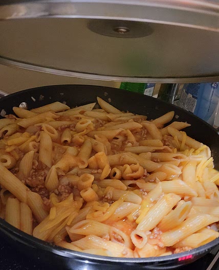 Cheeseburger-Nudelpfanne