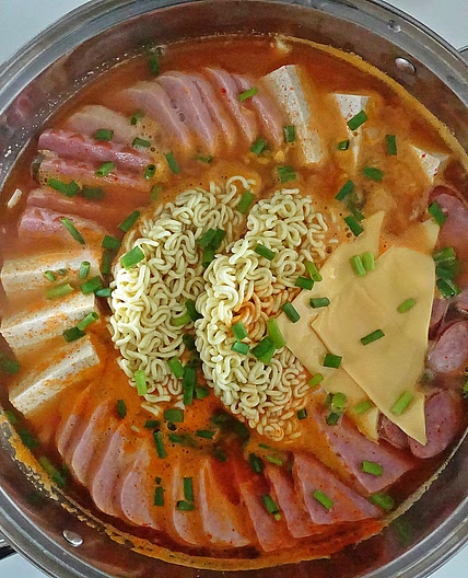 언제 먹어도 맛있는 부대찌개 레시피