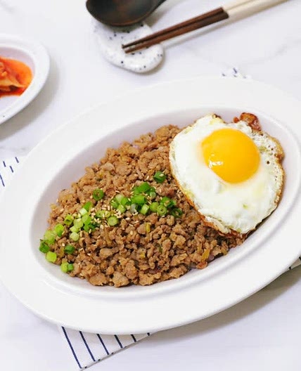 돼지고기덮밥 돼지불고기덮밥 만들기 다진돼지고기볶음 다짐육요리 돼지고기소보로덮밥