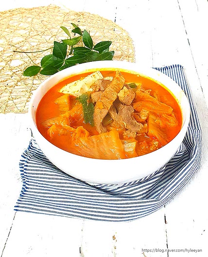 돼지고기김치찌개
