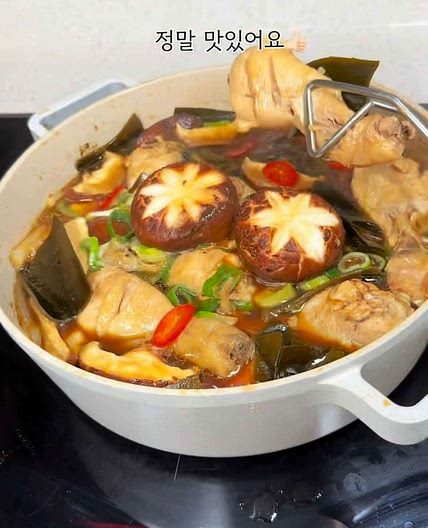 다시마 가득!! 찜닭 👩🏻‍🍳