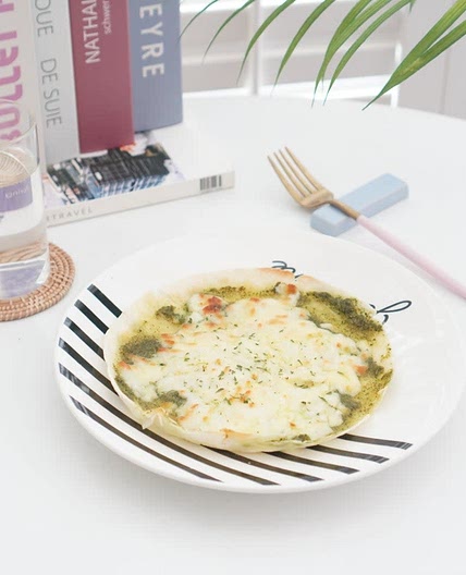 모짜렐라치즈요리 바질페스토 또띠아피자레시피