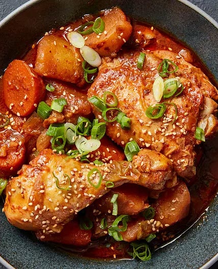 Slow-Cooker Dakdori Tang
