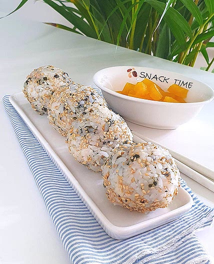 참치마요주먹밥