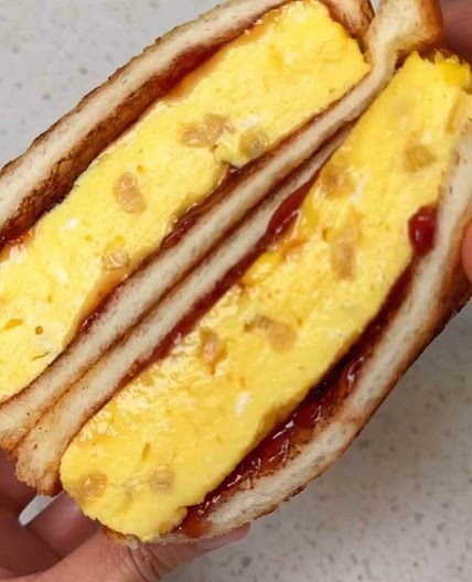 퐁신토스트🥪