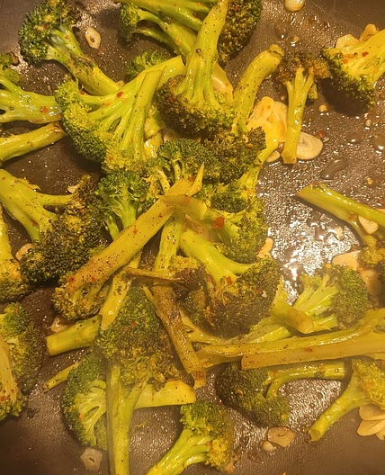 Caramelized Broccoli with Garlic