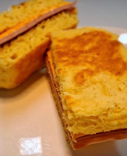 식빵 없는 키토빵 햄치즈 샌드위치