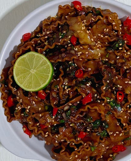Mafaldine in Chilli, Cilantro and Lime Sauce