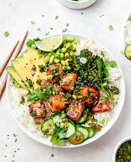 USE Asian salmon broccoli bowls