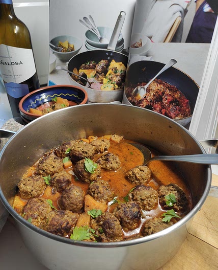 Albóndigas de ternera con limón y apio nabo