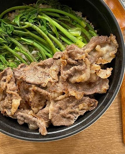 차돌박이 두릅 솥밥👩🏻‍🍳